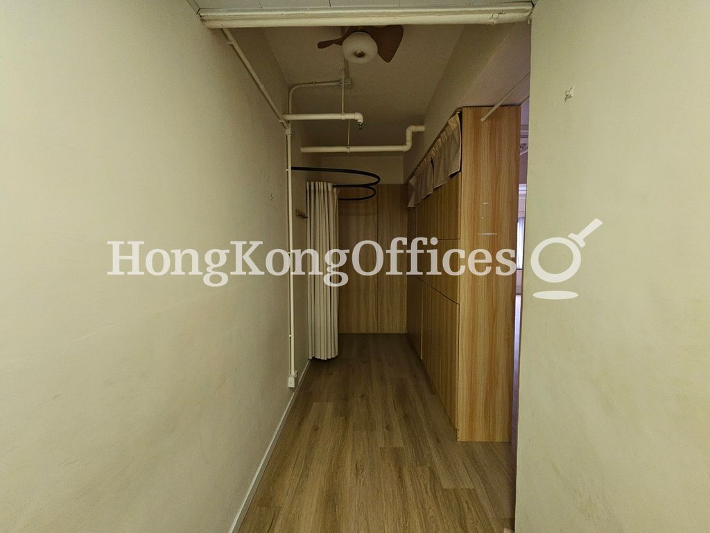 Jordan Road, 8
