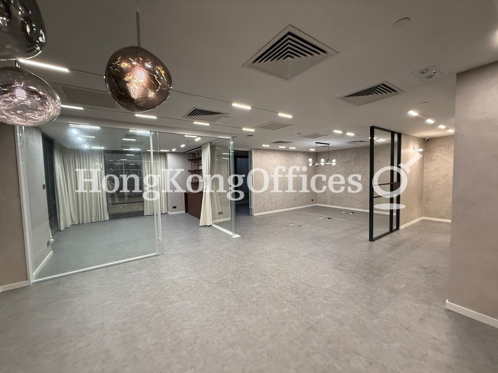 Queen's Road Central, 9