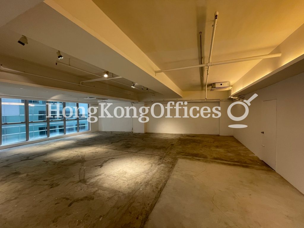 Wellington Street, 128