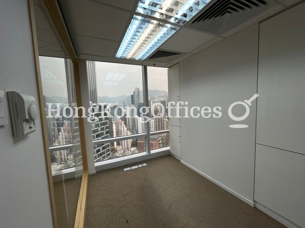 會展廣場辦公大樓