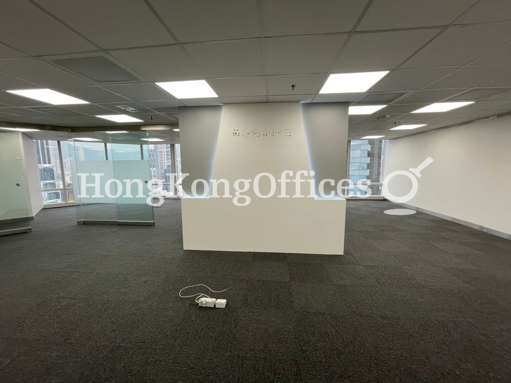會展廣場辦公大樓