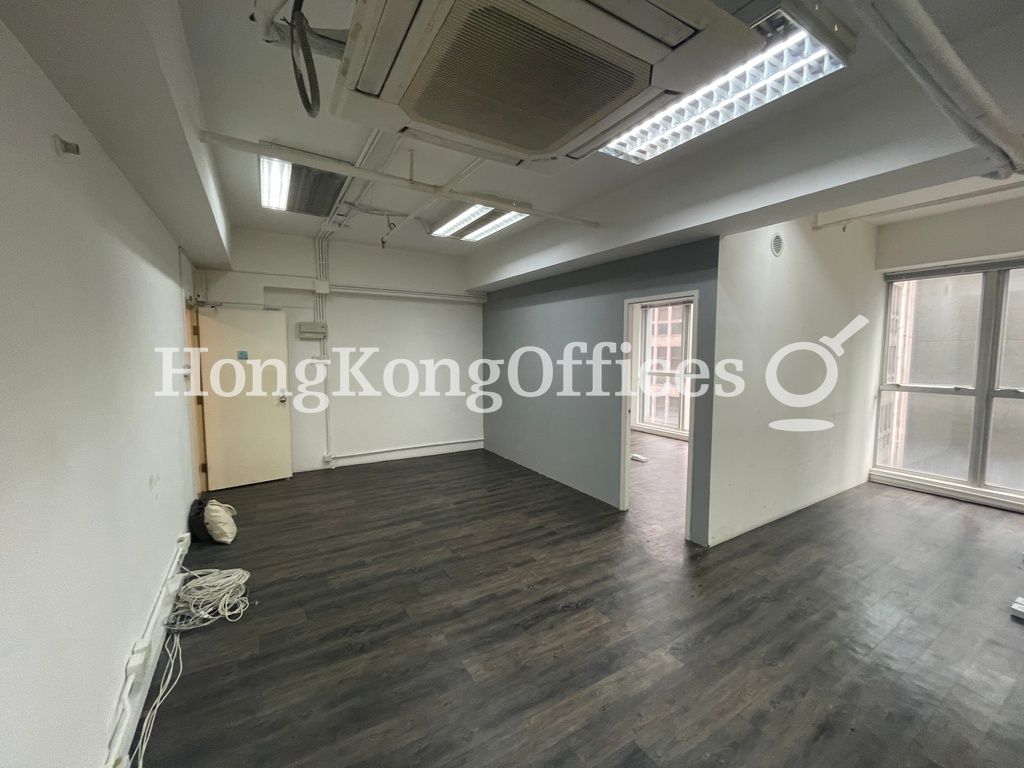 Wellington Street, 128