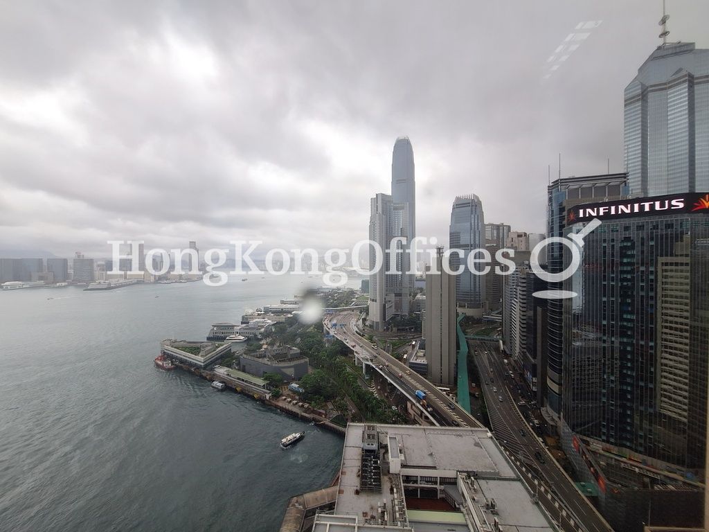 Shun Tak Centre - China Merchants Tower