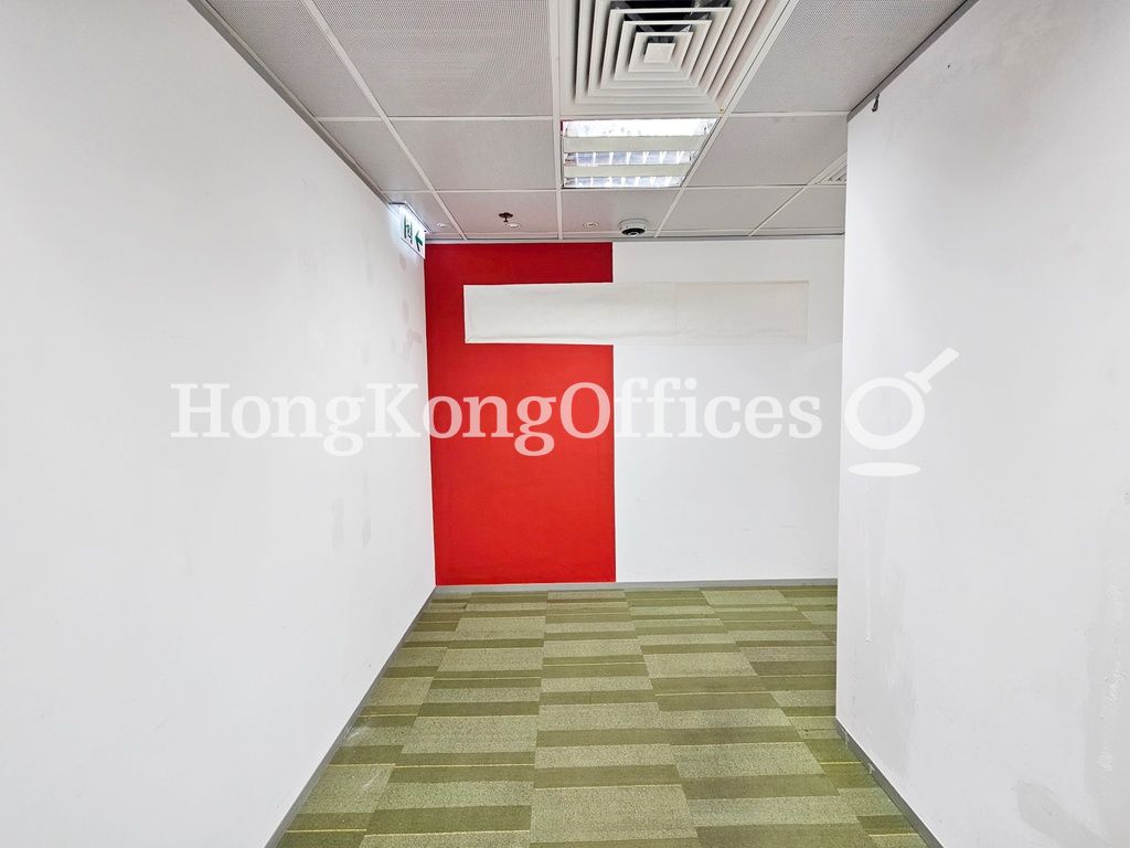 Lee & Man Commercial Center