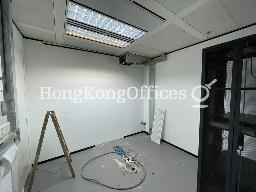 Queen's Road Central, 9