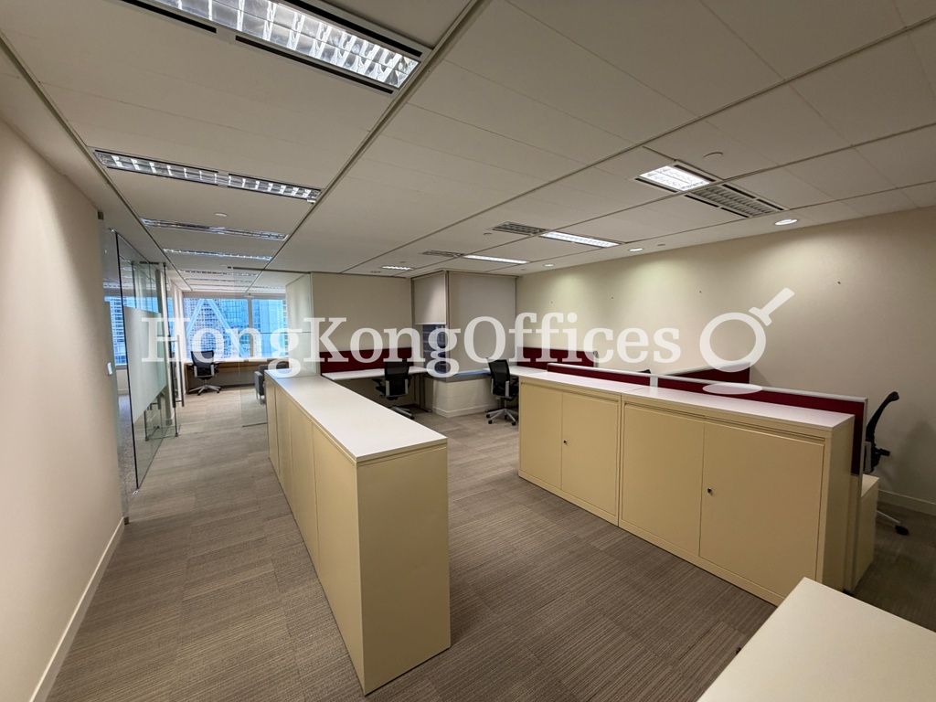 花園道三號- 冠君大廈