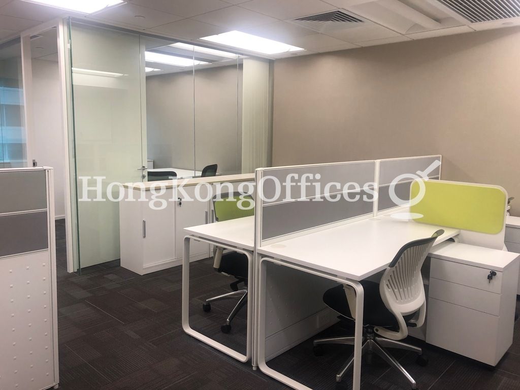 华创大厦 (OfficePlus @Wan Chai)