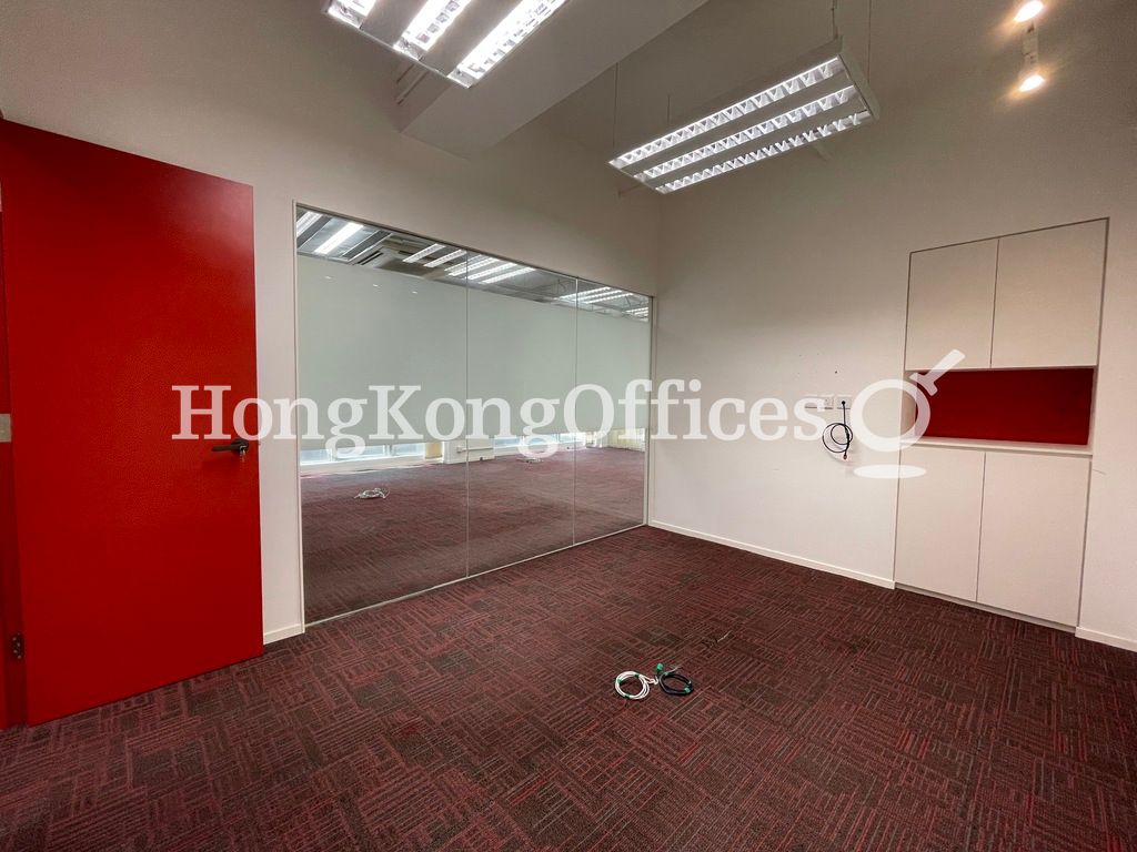 Wellington Street, 128