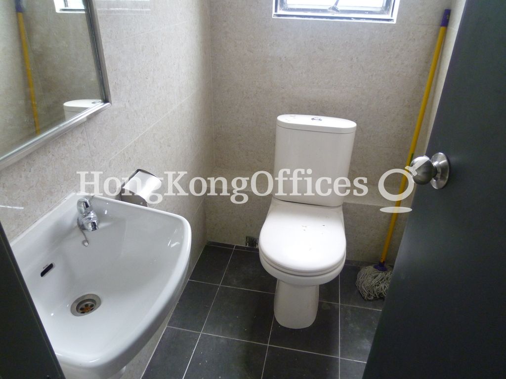 Washroom 1