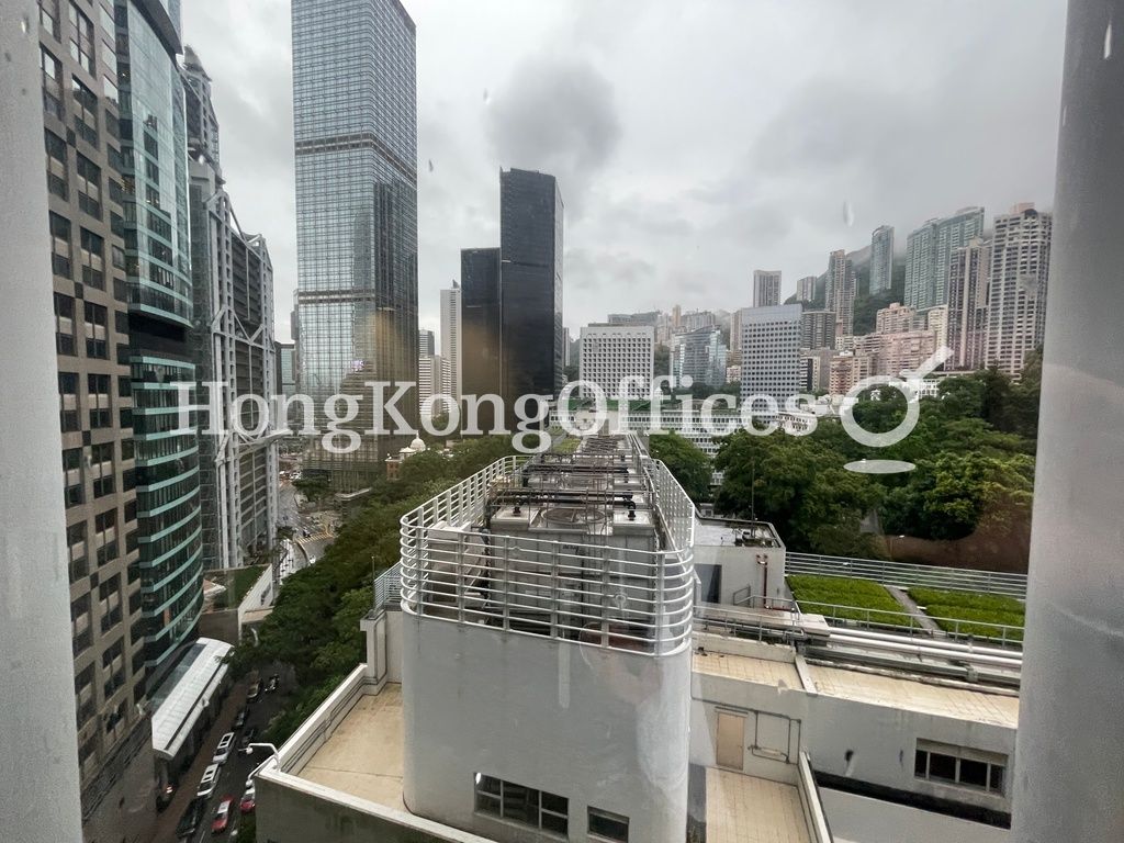 Queen's Road Central, 8