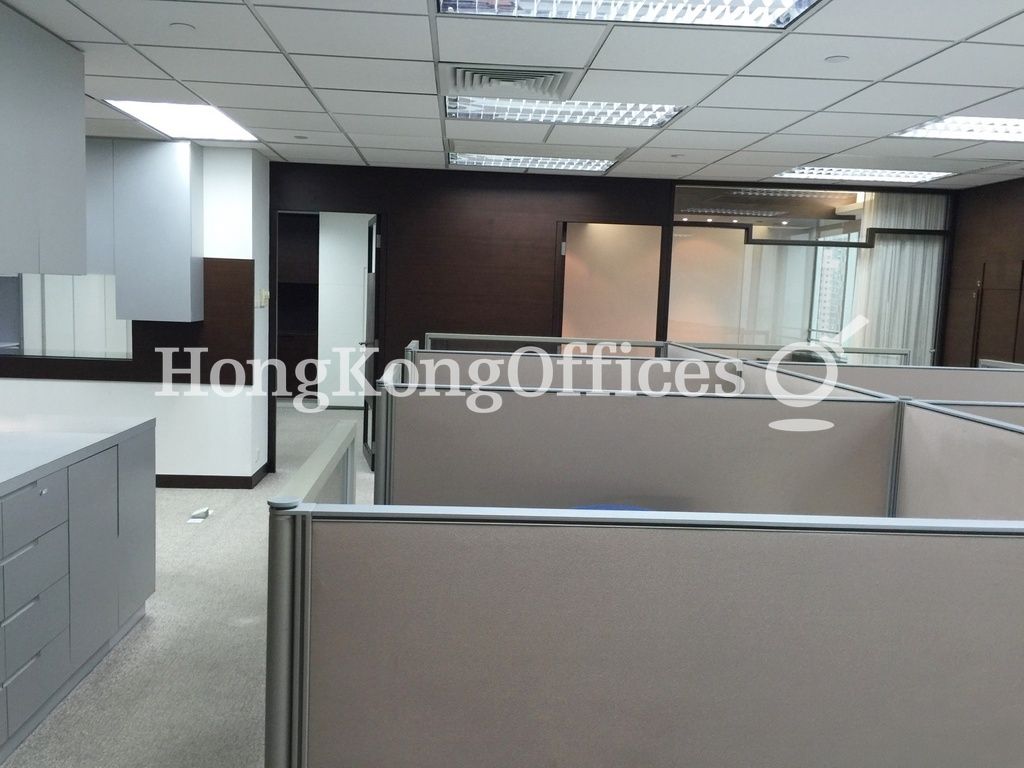 Connaught Road West, 118