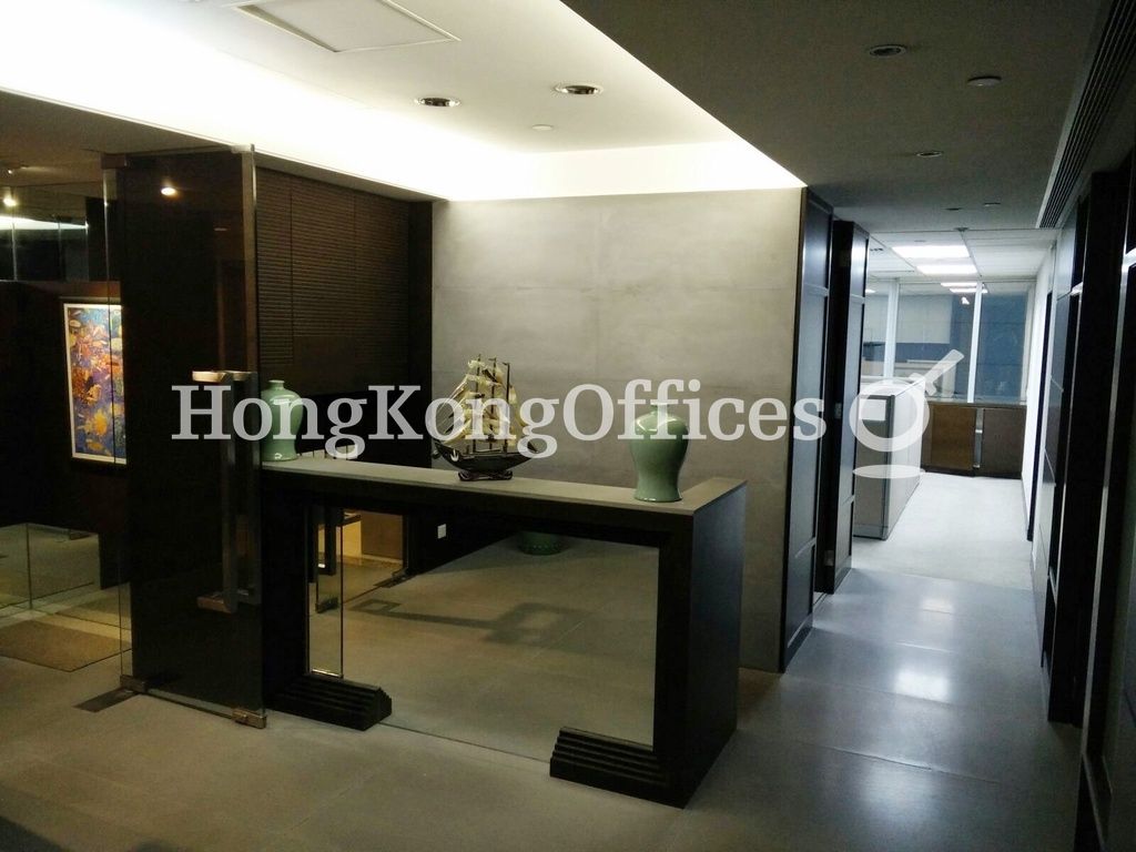 Connaught Road West, 118