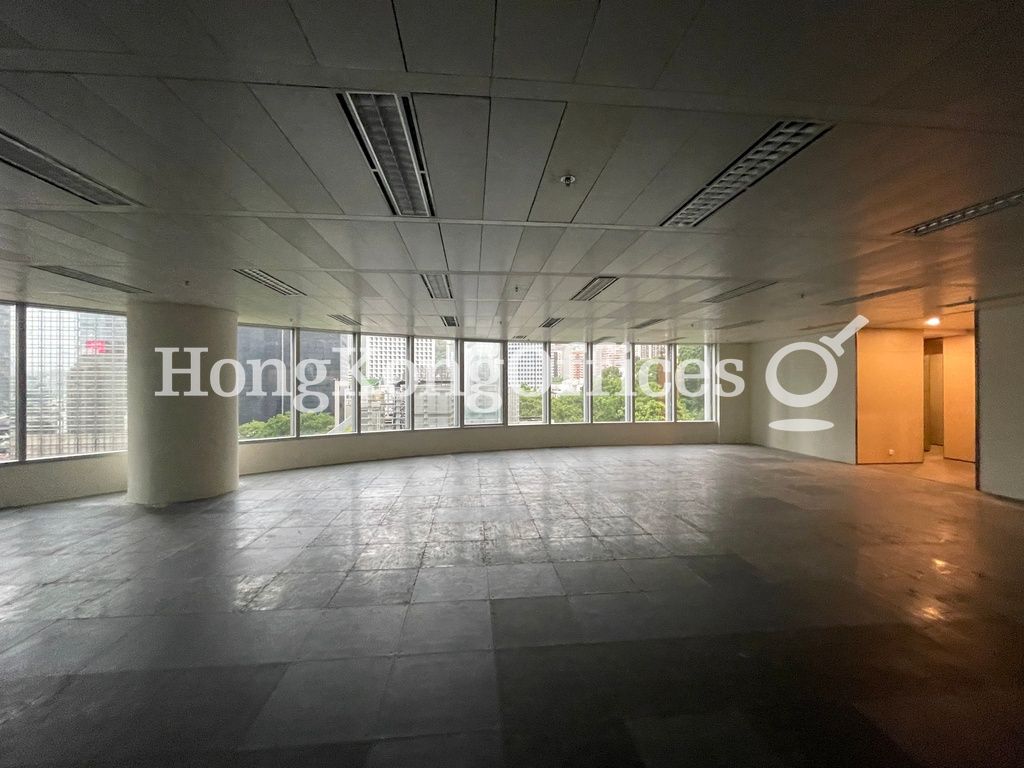 Queen's Road Central, 8