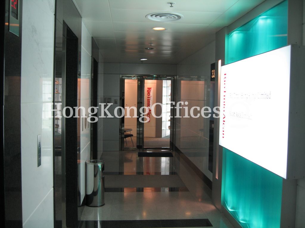 Entrance and Floor Lobby