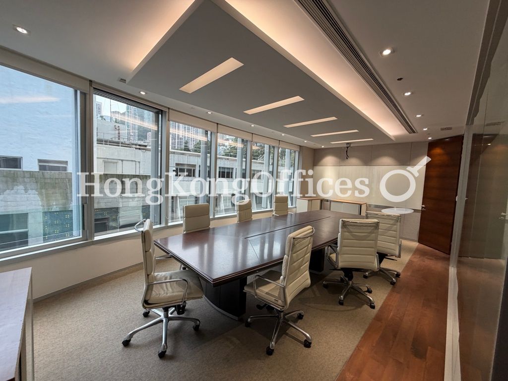 Queen's Road Central, 8