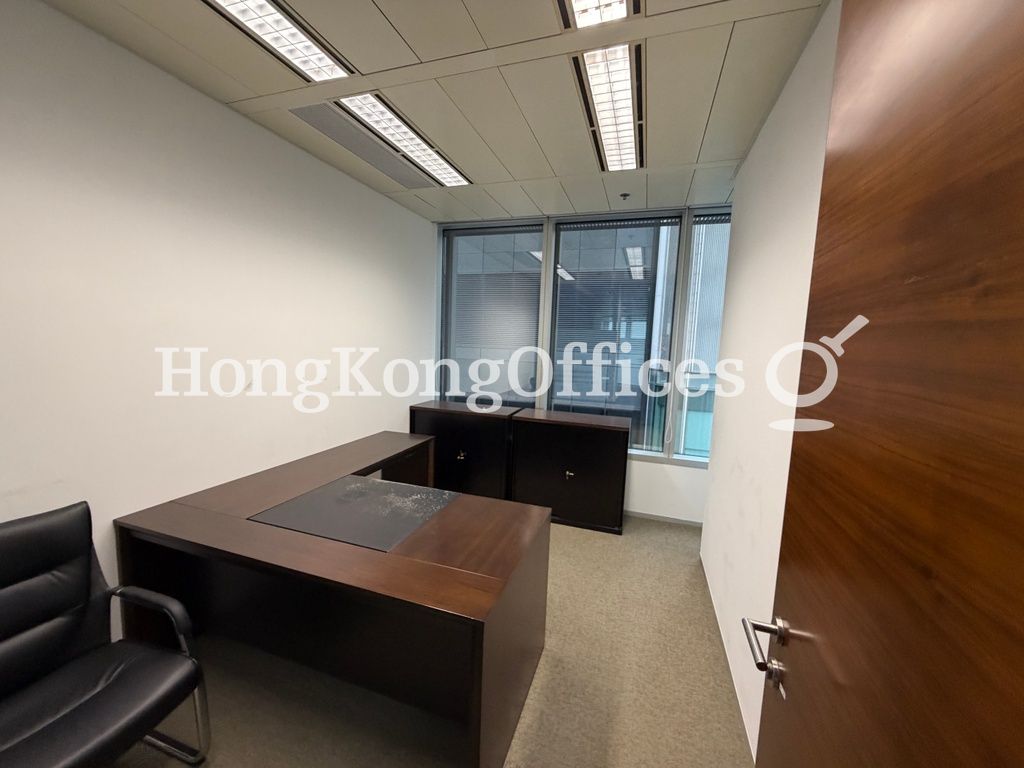 Queen's Road Central, 8