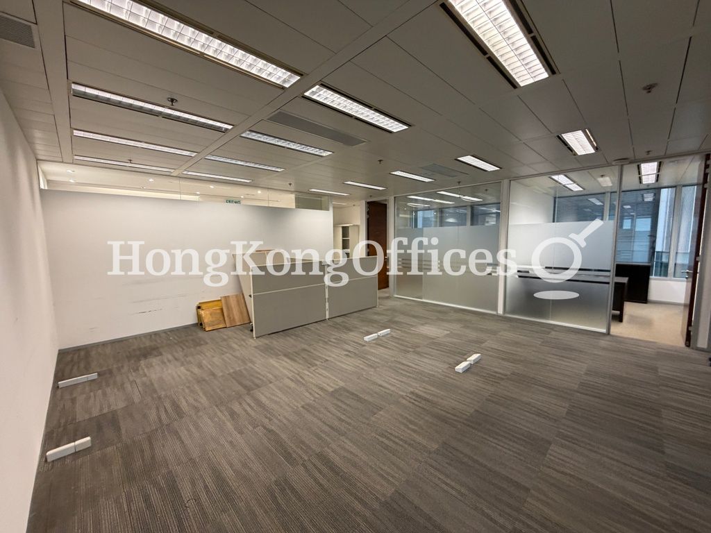 Queen's Road Central, 8