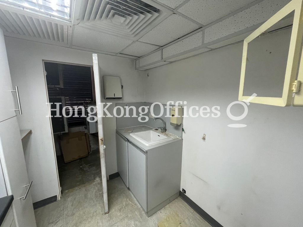 Yardley Commercial Building