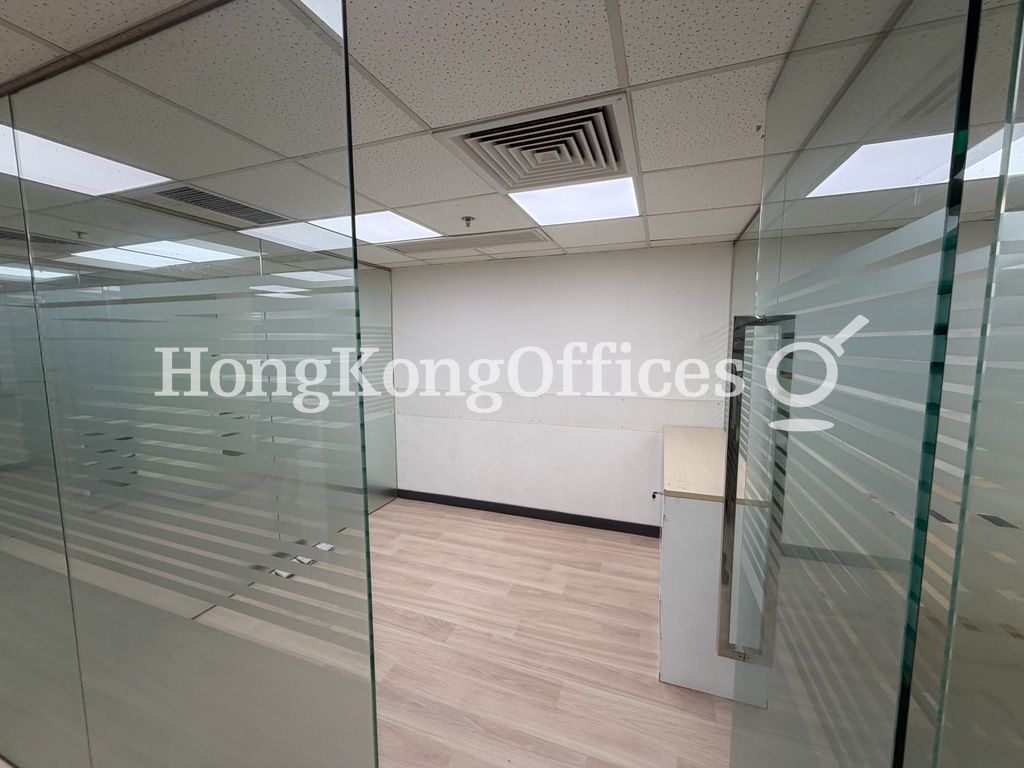 Strand 50 (宝恒商业中心)