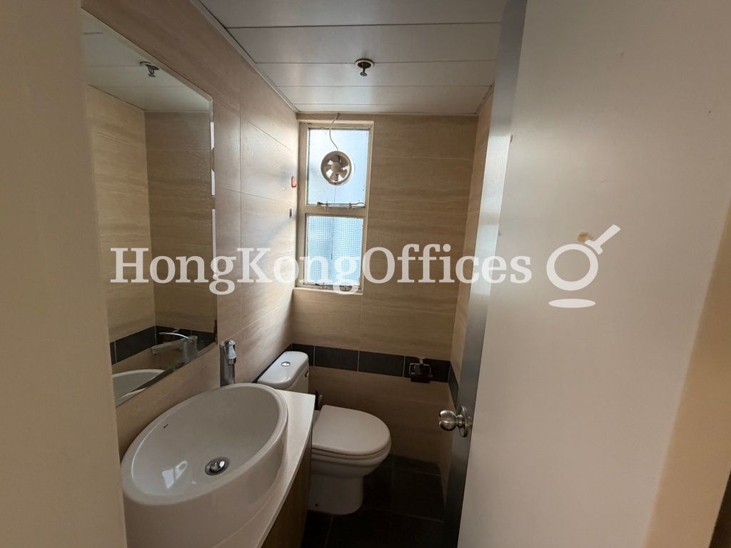 Strand 50 (宝恒商业中心)