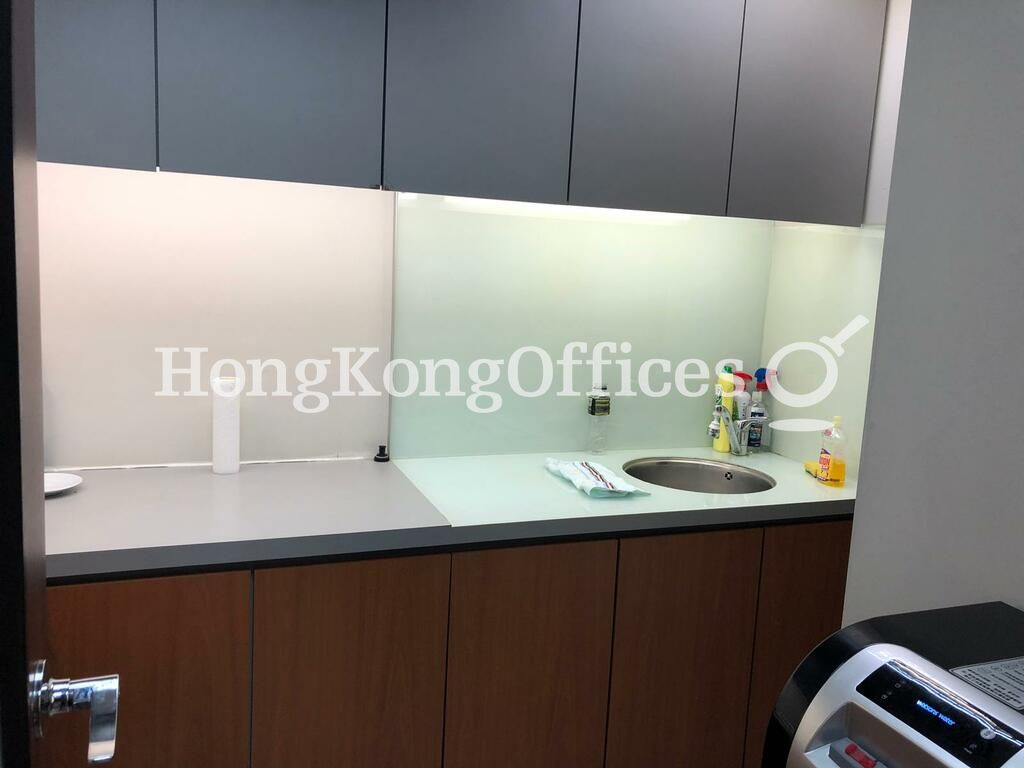 Shun Tak Centre - West Tower