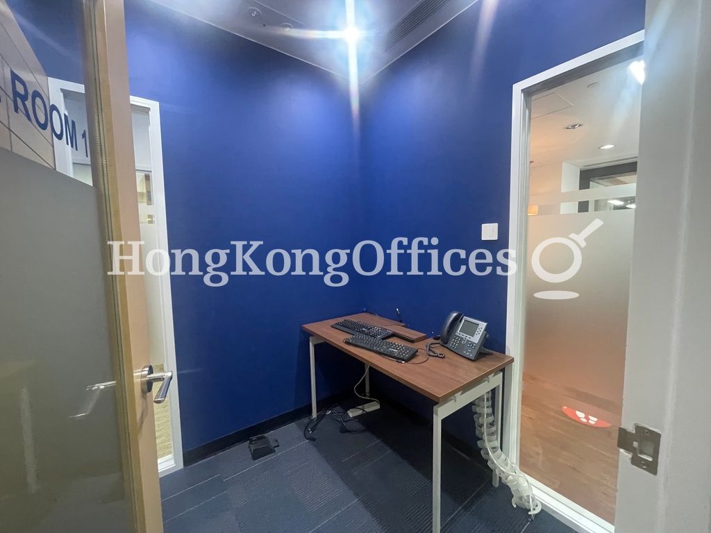 Queen's Road Central, 9