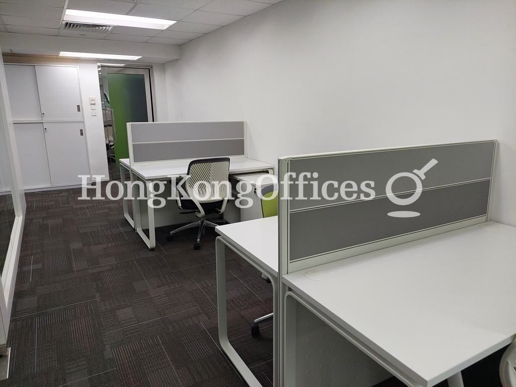 華創大廈 (OfficePlus @Wan Chai)