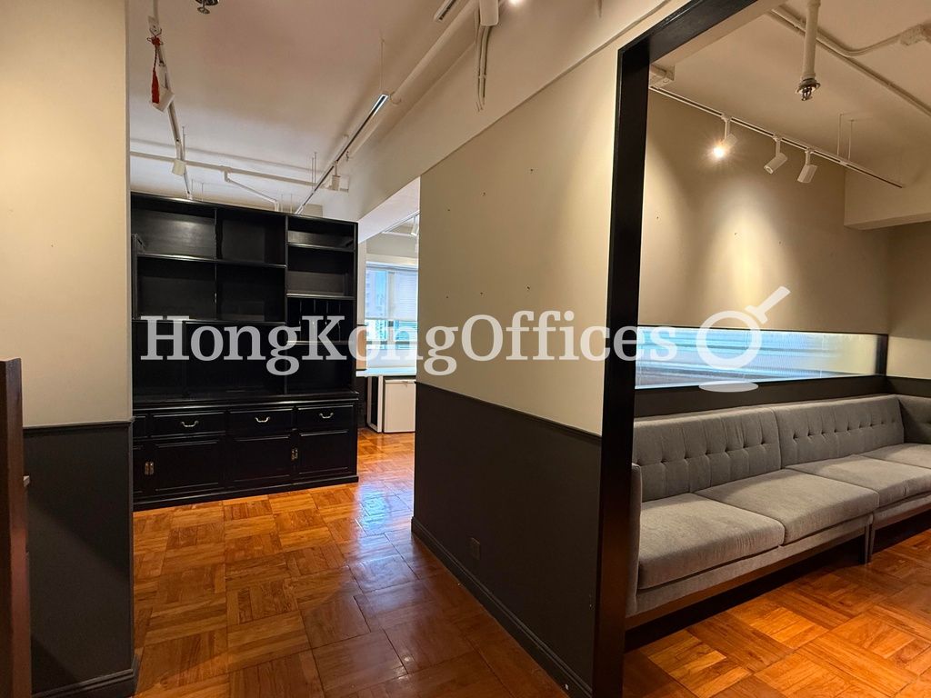 Car Po Commercial Building