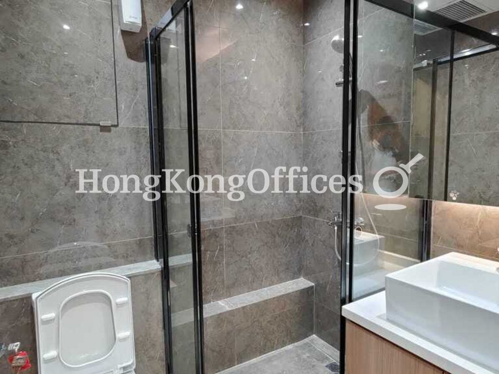 Des Voeux Road West, 9