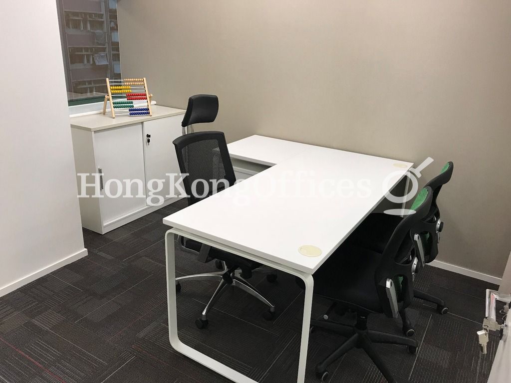 華創大廈 (OfficePlus @Wan Chai)