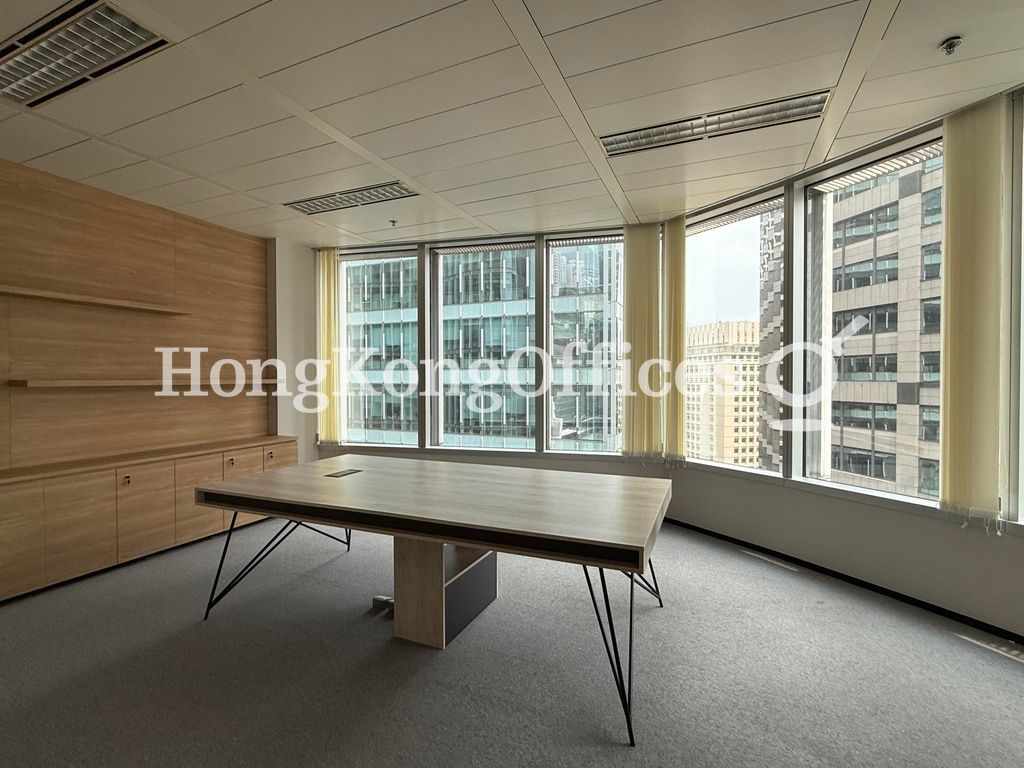 Queen's Road Central, 8