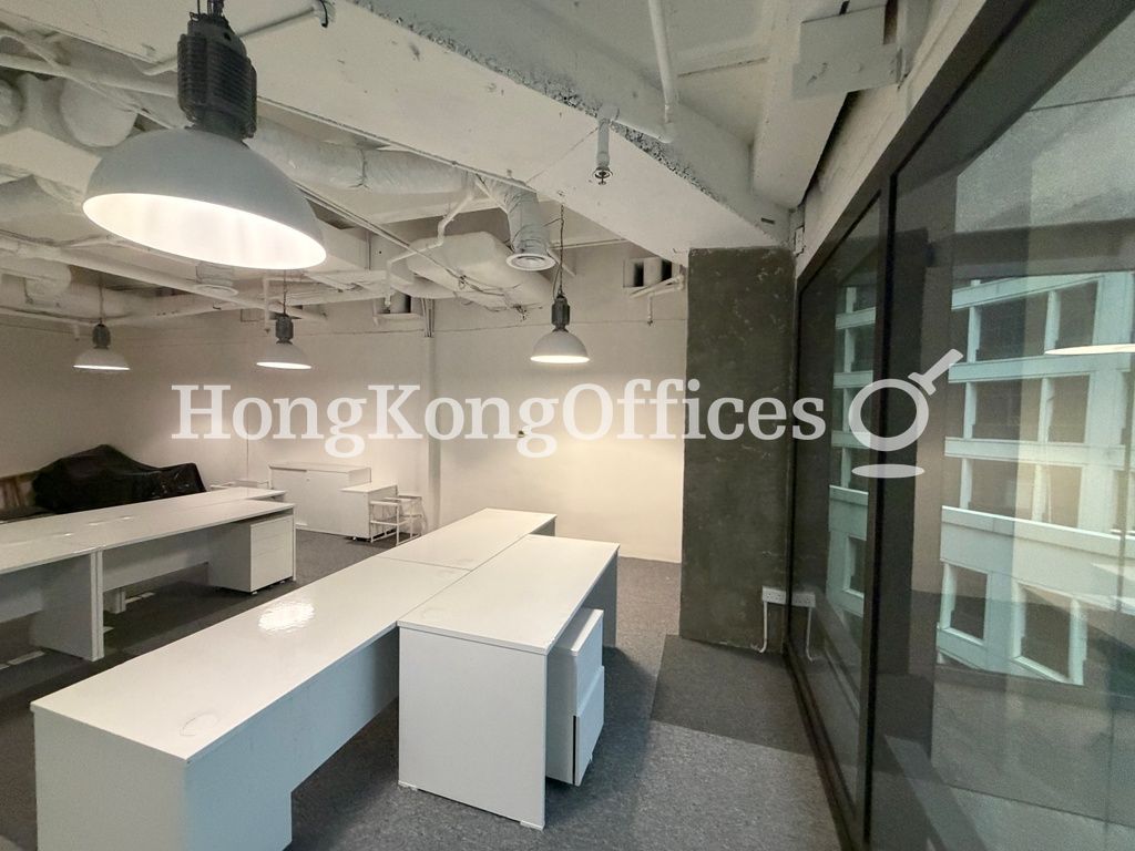 Queen's Road Central, 9