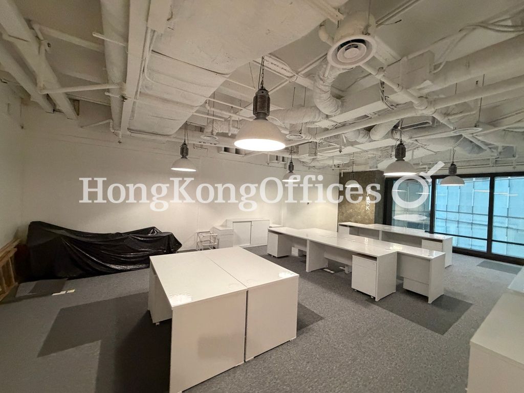 Queen's Road Central, 9