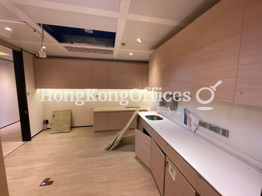 Queen's Road Central, 9