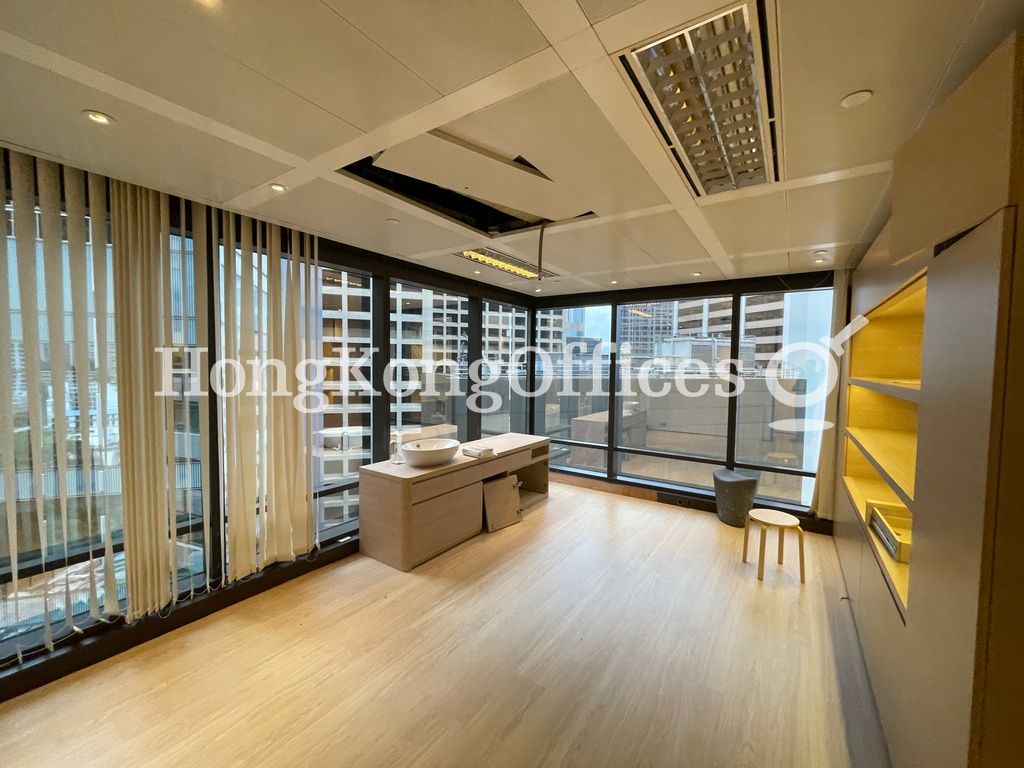 Queen's Road Central, 9