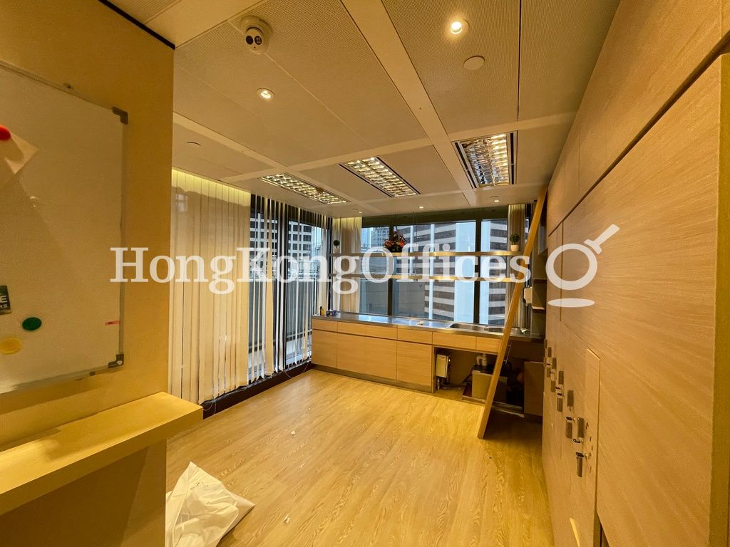 Queen's Road Central, 9