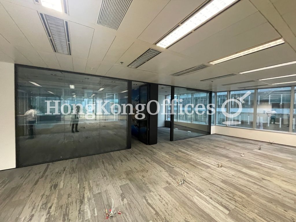 Queen's Road Central, 8