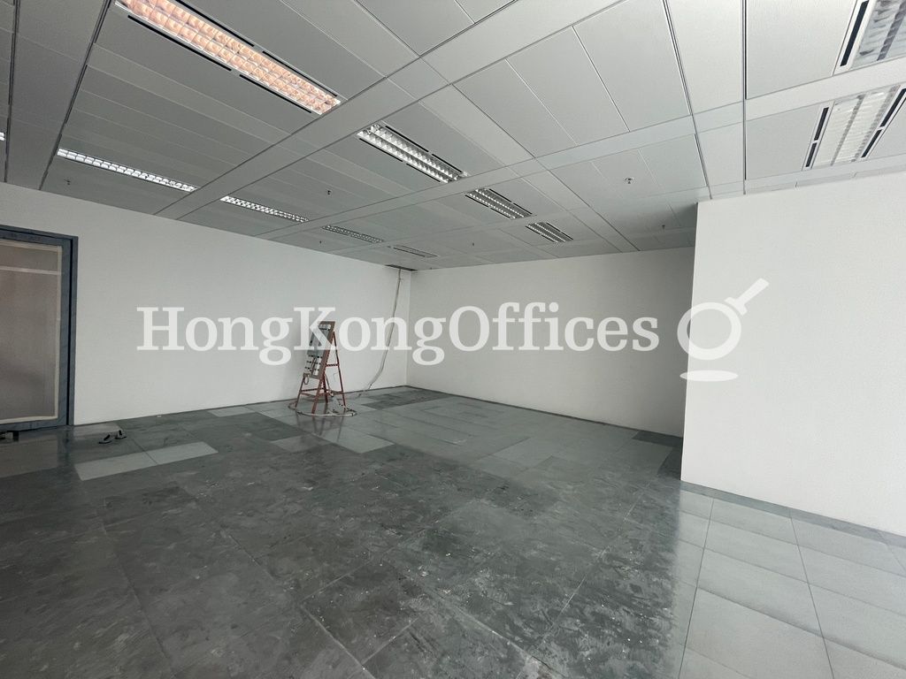 國際金融中心2座