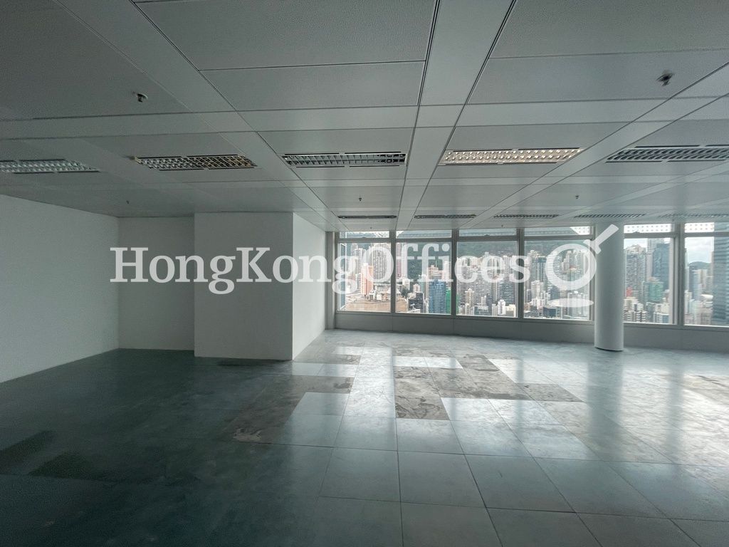 國際金融中心2座