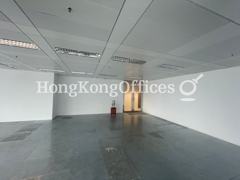 國際金融中心2座