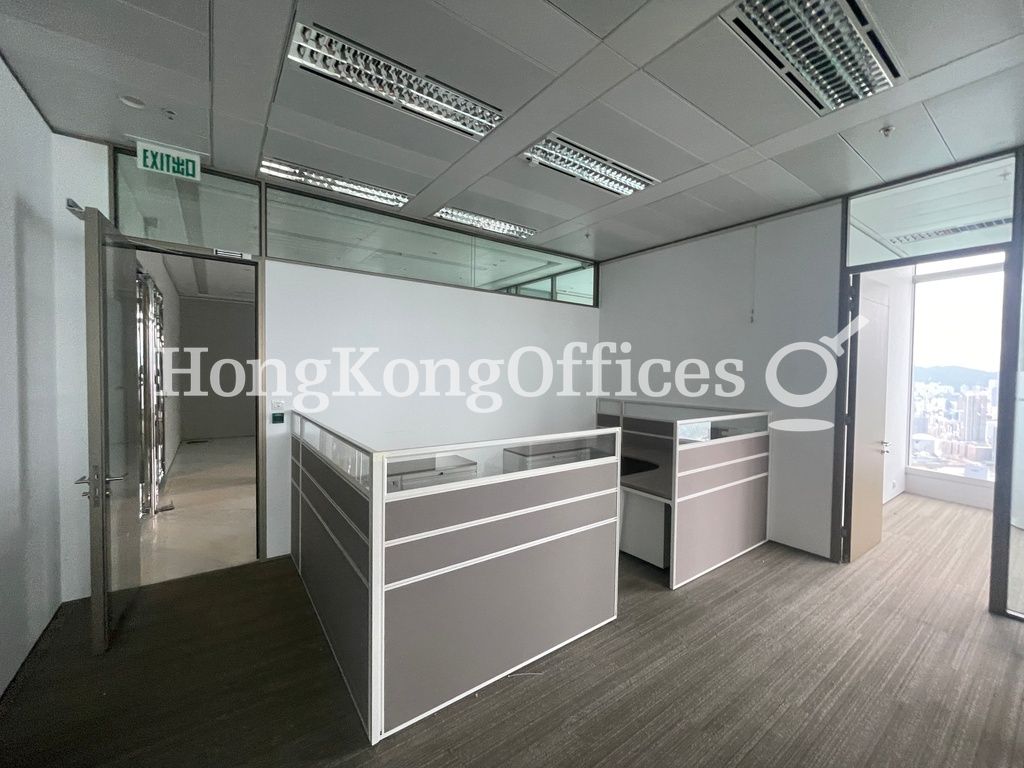 國際金融中心2座