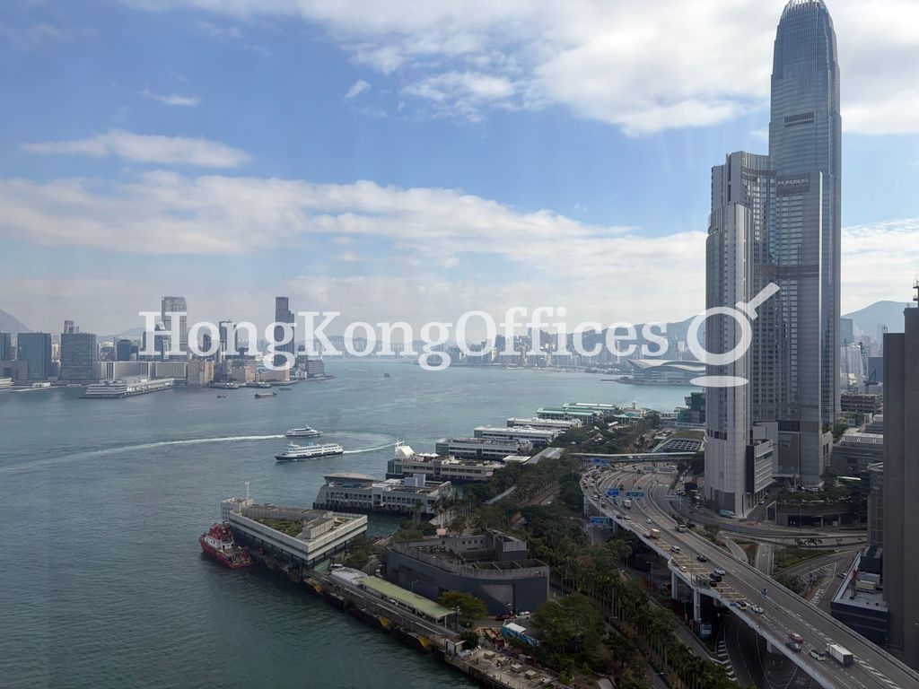 Shun Tak Centre - China Merchants Tower