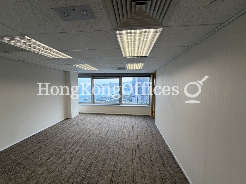 Shun Tak Centre - China Merchants Tower