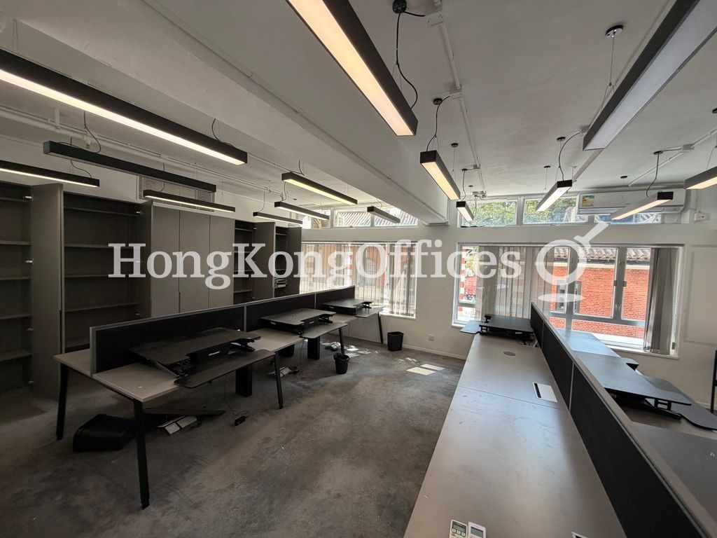 荷李活商业大厦